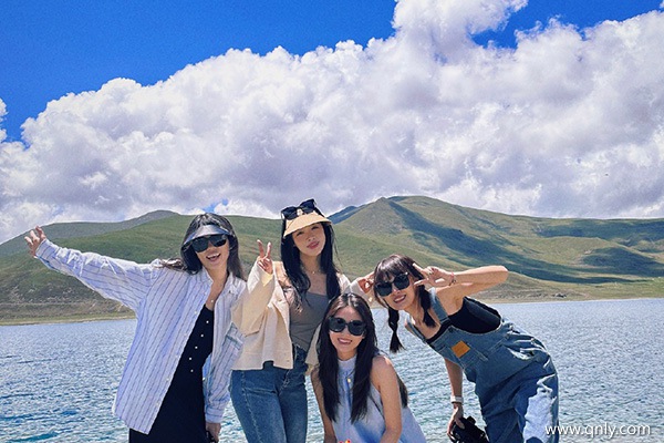 去拉萨旅游需要几天时间